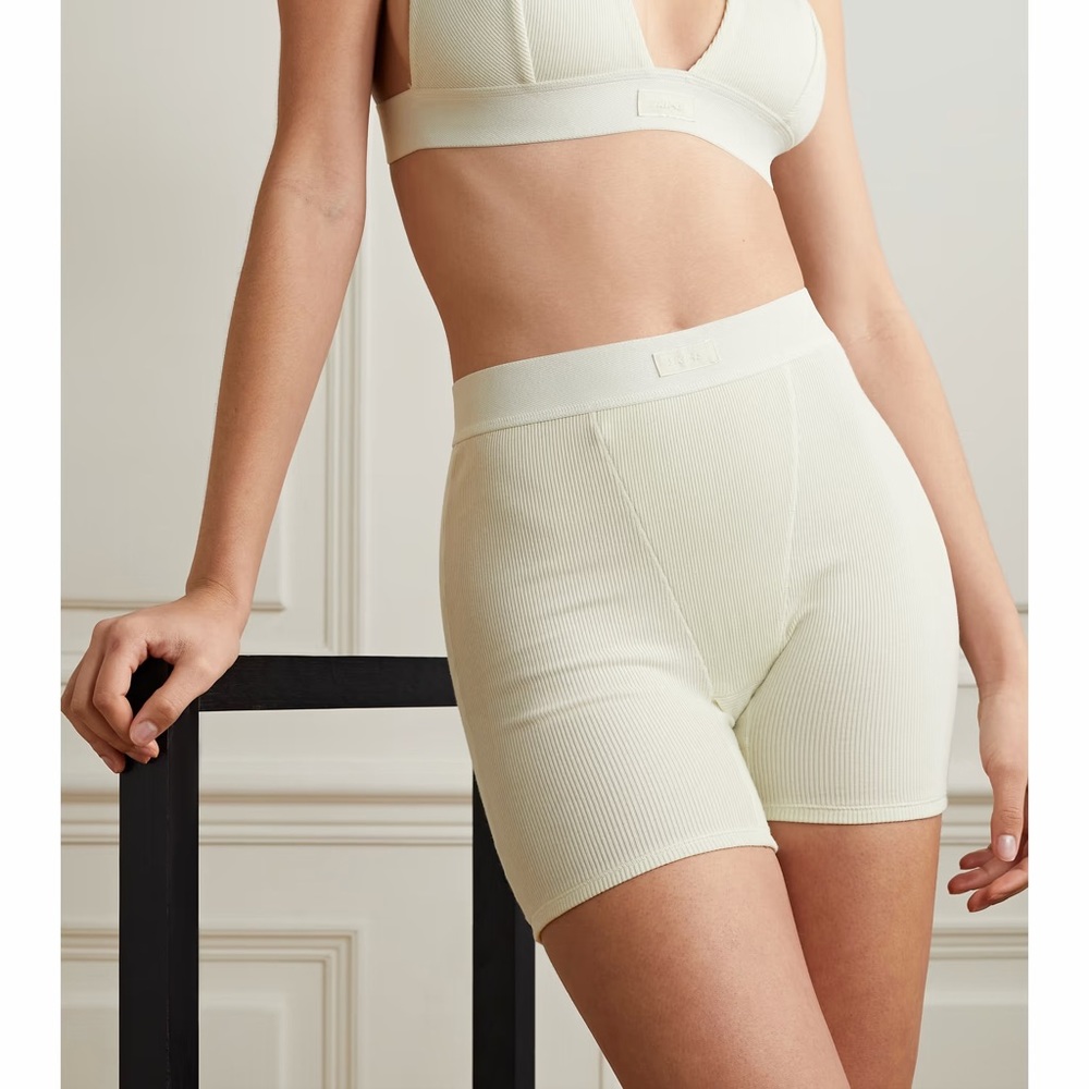 SKIMS
Cotton Collection ribbed cotton-blend jersey boxer shorts - Bone XS